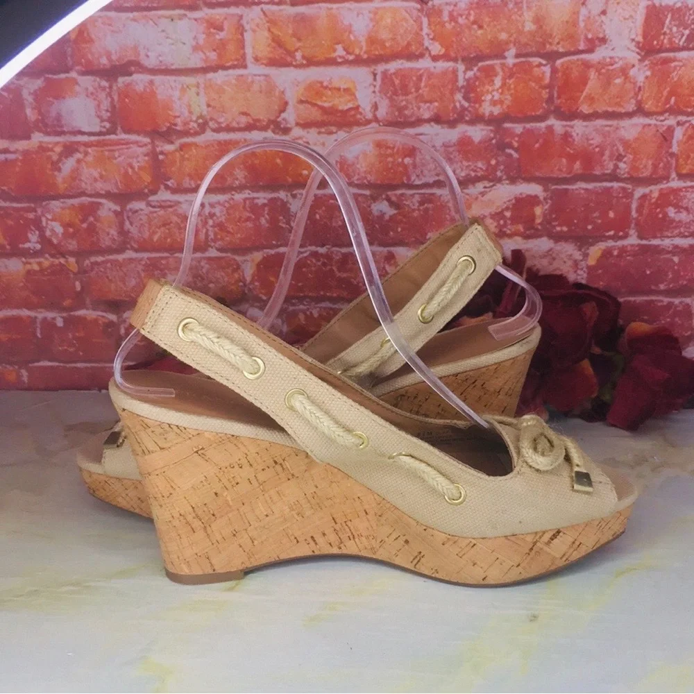 Franco Sarto khaki burlap